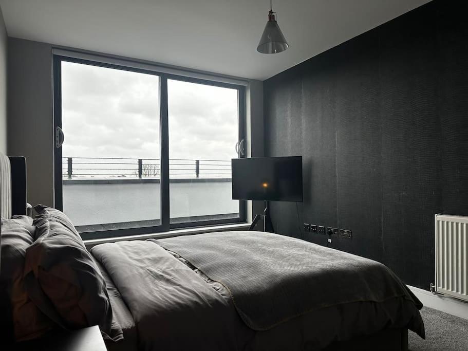 Luxury Penthouse Apartment Uxbridge Exteriör bild